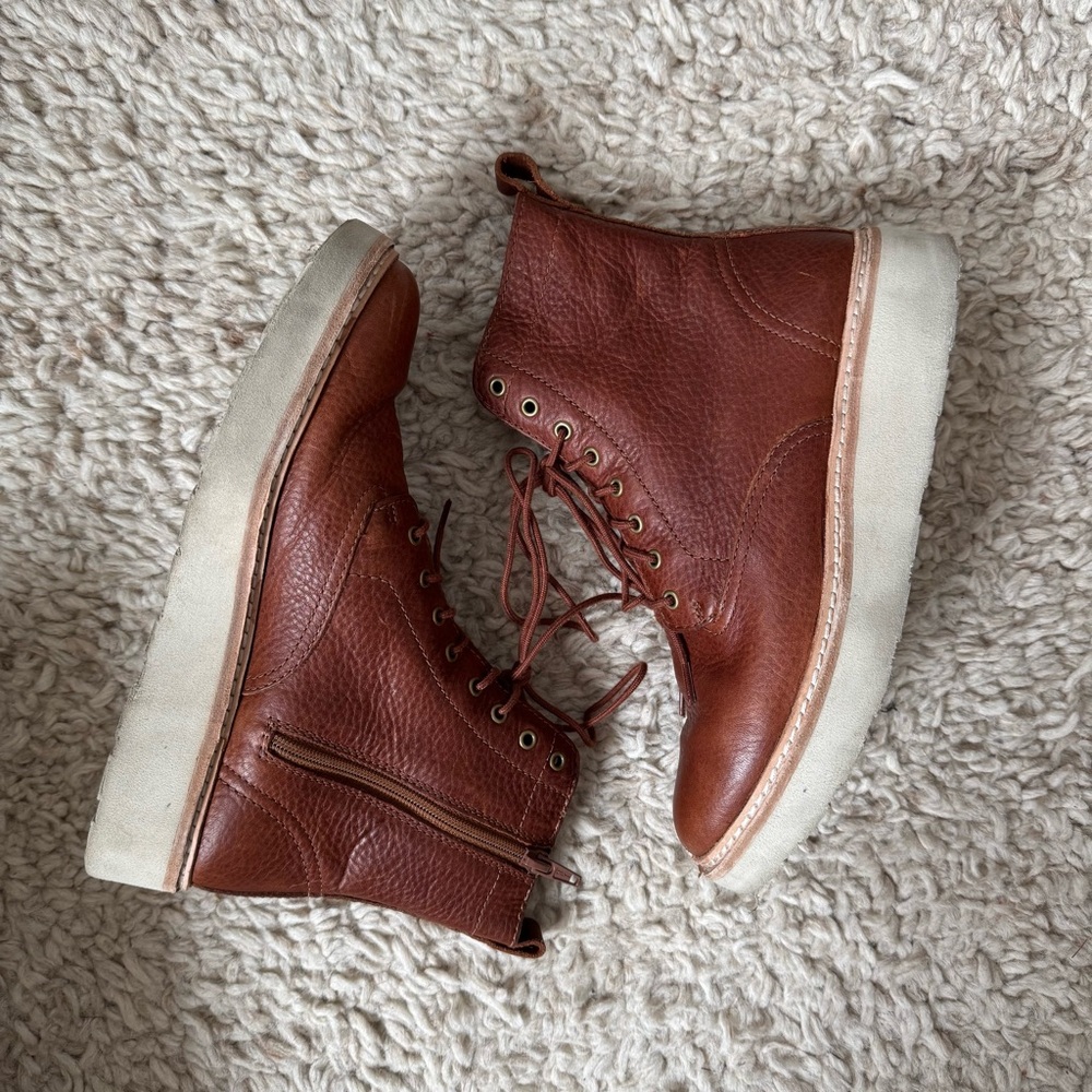 Clark’s Women’s 7.5 Trace Pine Leather Boots